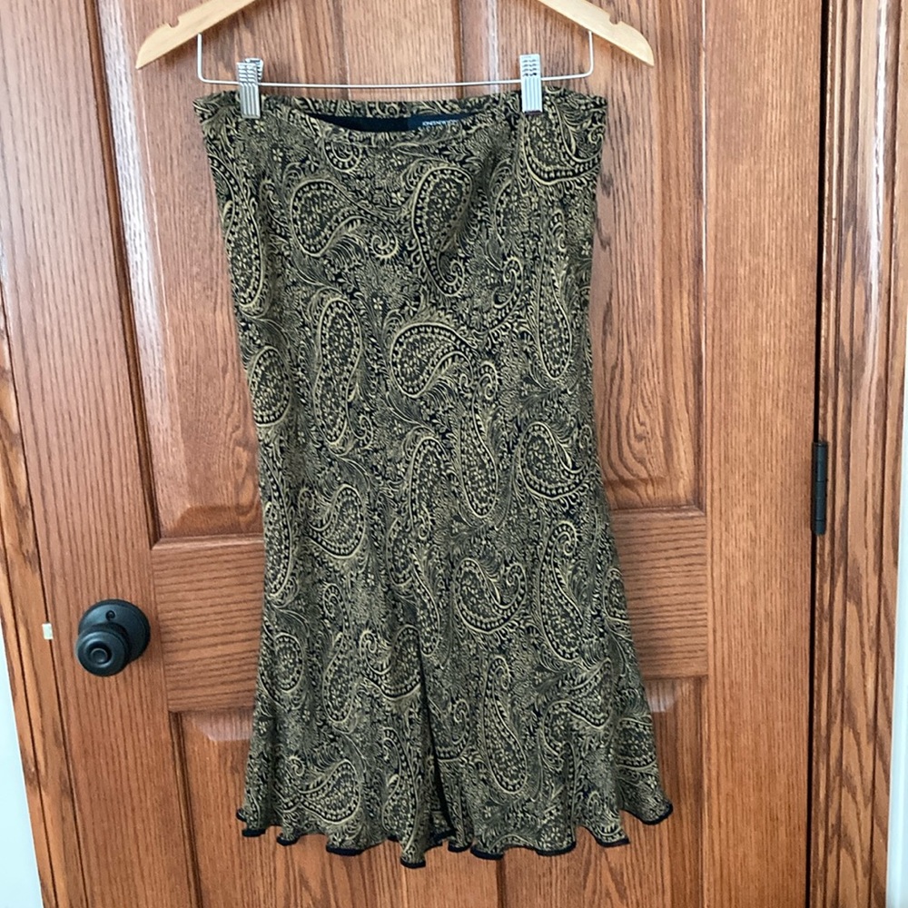 Vintage Jones New York Black and Tan Paisley Midi Skirt